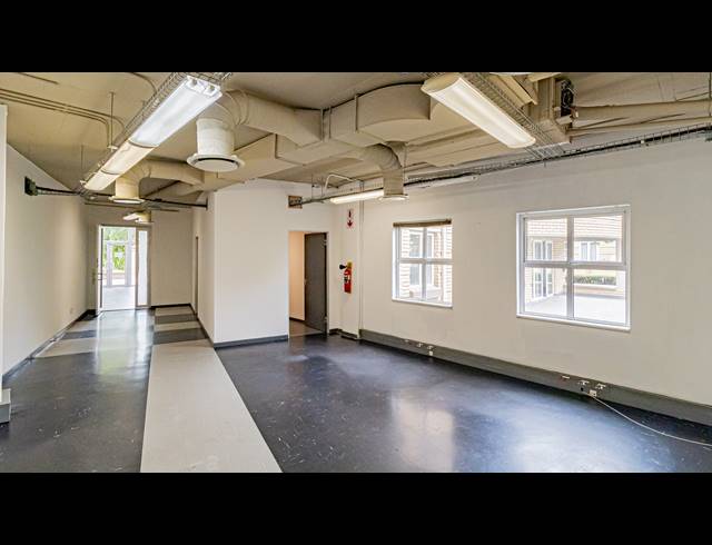 158M² OFFICE TO LET IN FERNDALE